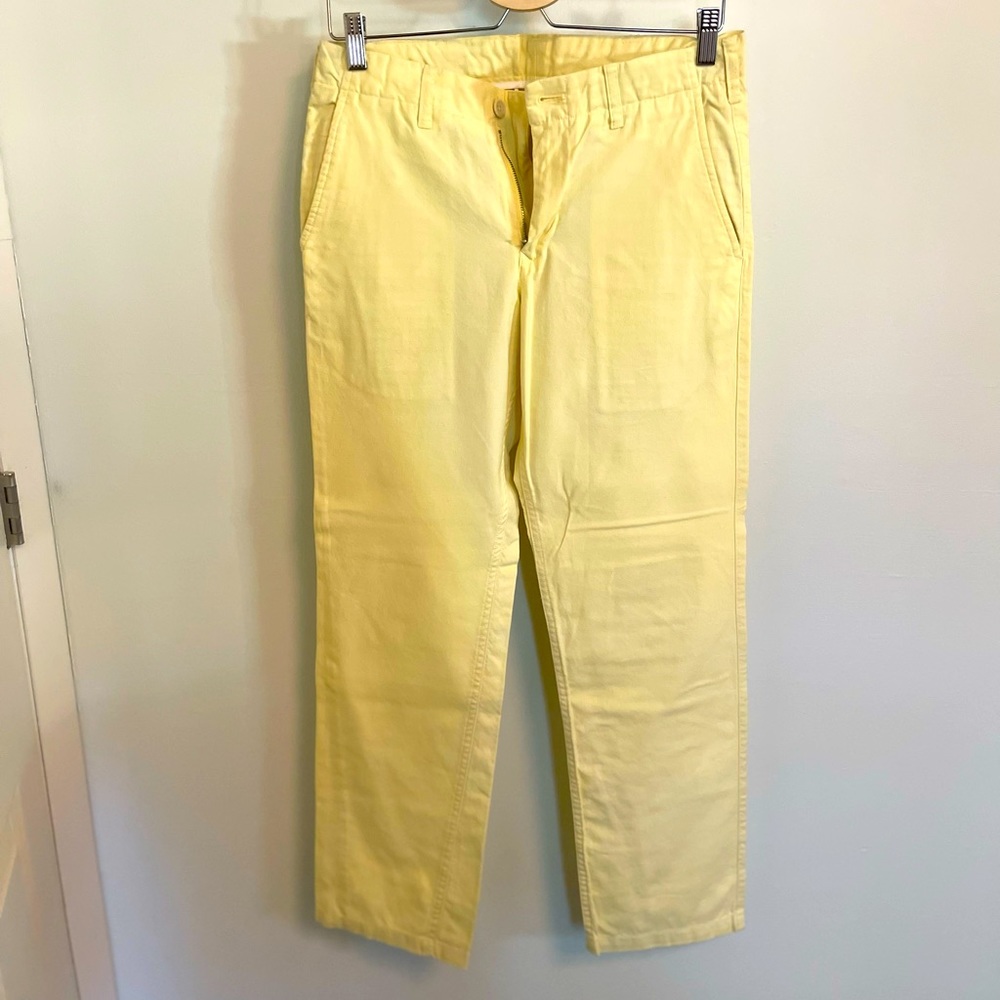 New without tags. Men’s yellow BONOBOS chinos in 30x30!